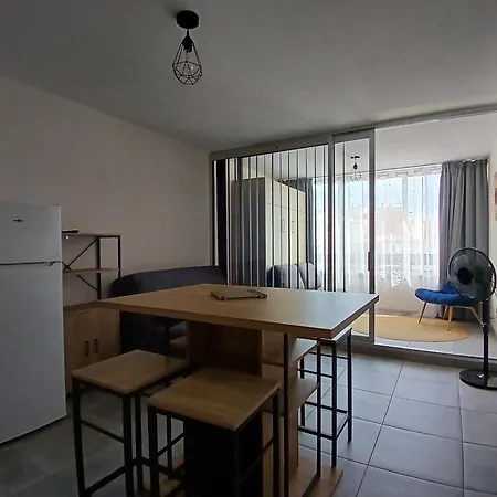 Studio Cabine + Loggia דירה *